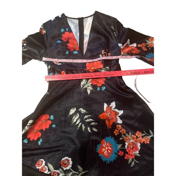 Flowered Dress Size L-5/$15 - Picture 3 of 4
